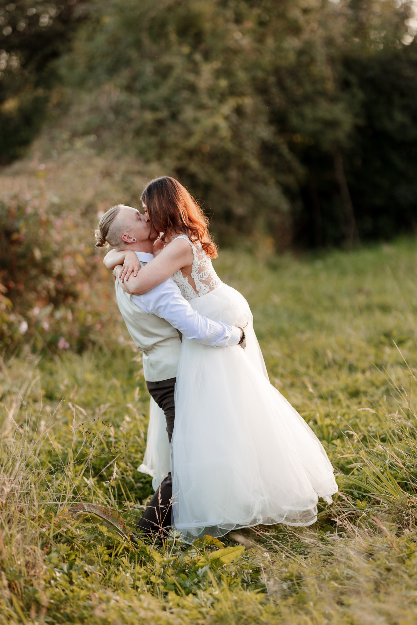 West Wales Wedding Photographer | The Plough Inn Wedding , Llandeilo